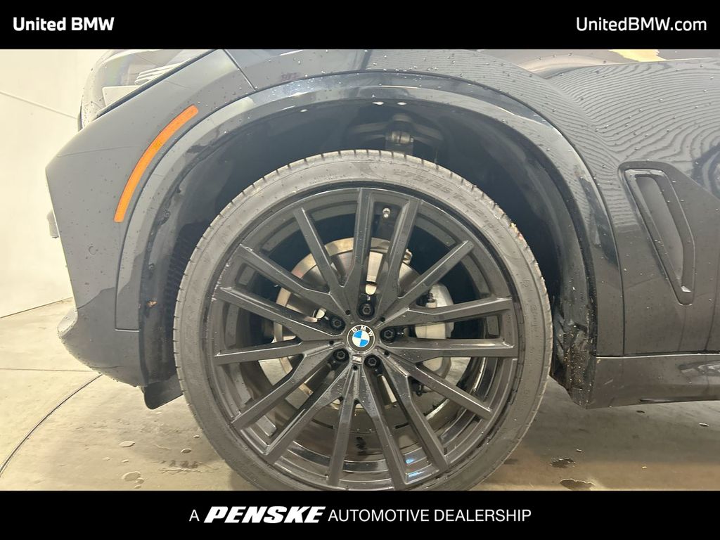Thumbnail: 2021 BMW X5 - 10