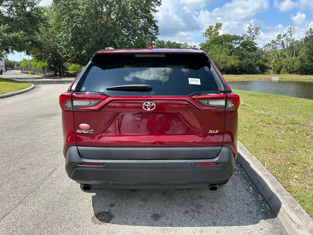 Thumbnail: 2020 Toyota RAV4 - 4