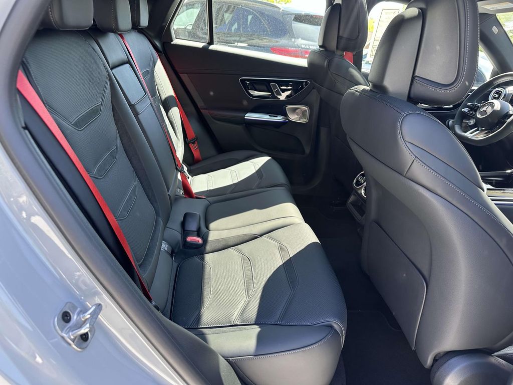 2025 Mercedes-Benz GLC 63 AMG 13