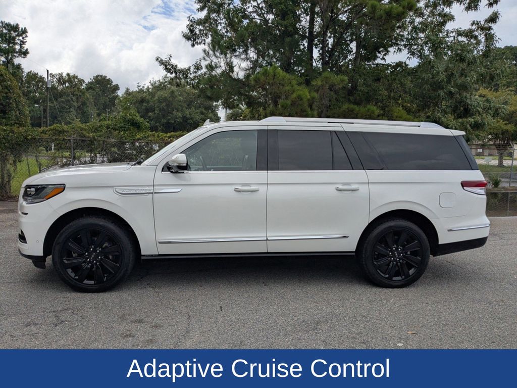 2023 Lincoln Navigator L Reserve