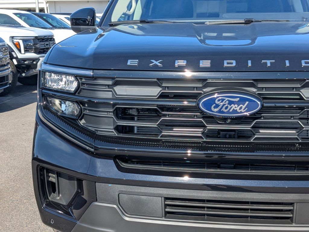 2025 Ford Expedition Active MAX