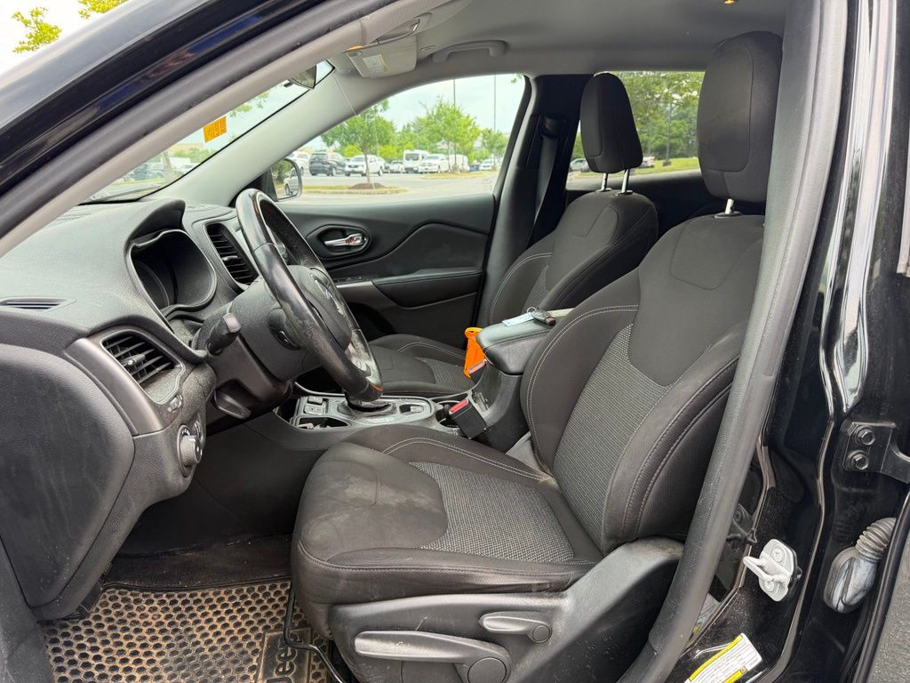 2019 Jeep Cherokee Latitude FWD