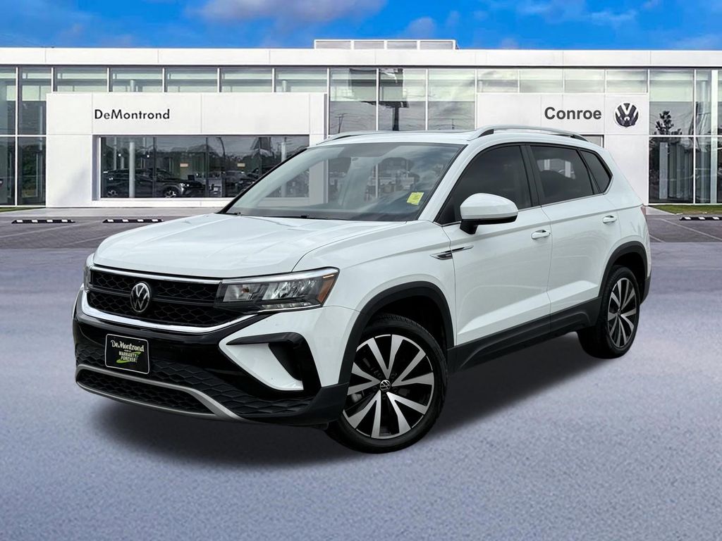 2022 Volkswagen Taos 1.5T SE  at DeMontrond Auto Country