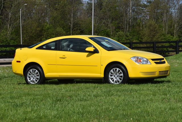 Rally Yellow 2009 Chevrolet Cobalt 1LT Coupe FWD Coupe Front-Wheel Drive 4-Speed Automatic Overdrive