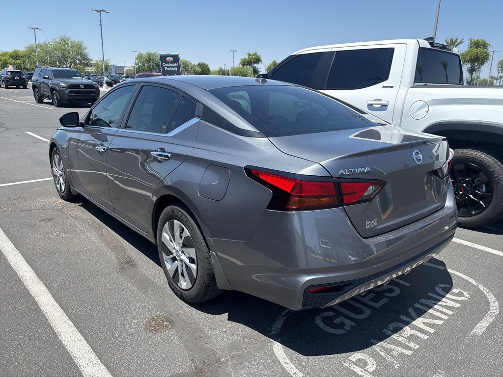 Thumbnail: 2019 Nissan Altima - 6