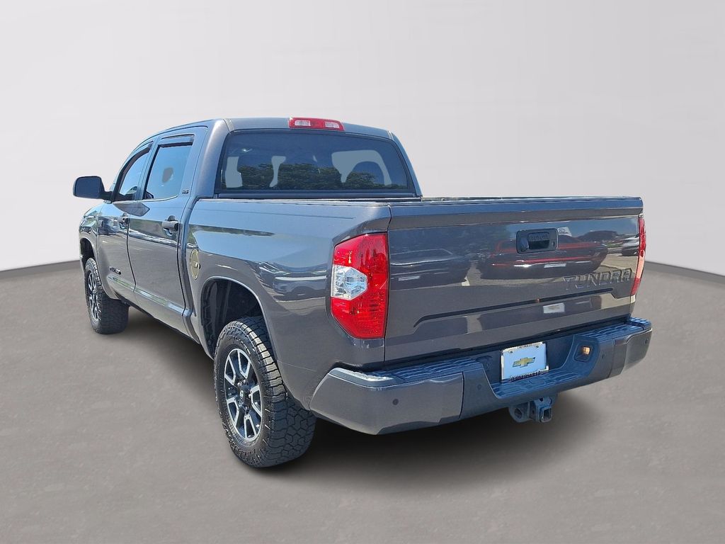 2018 Toyota Tundra SR5 4