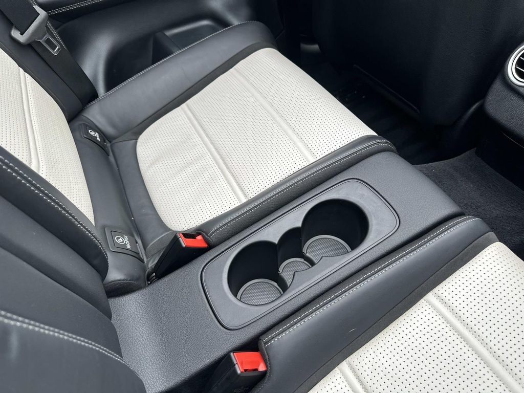 Thumbnail: 2021 Mercedes-Benz C-Class - 26