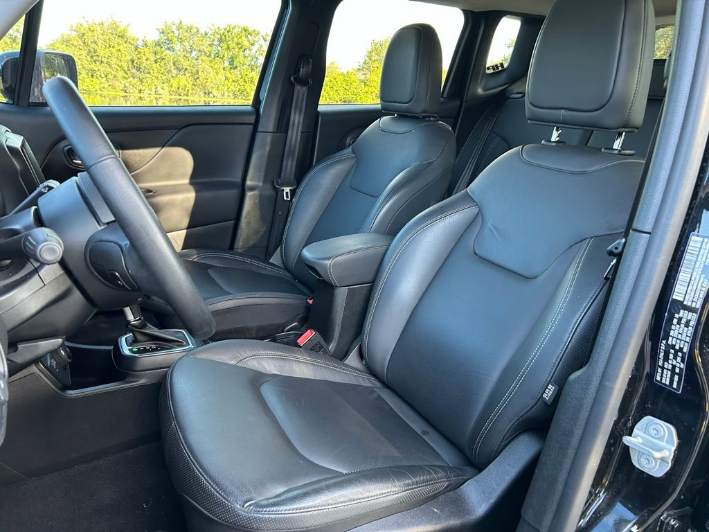 Thumbnail: 2023 Jeep Renegade - 14