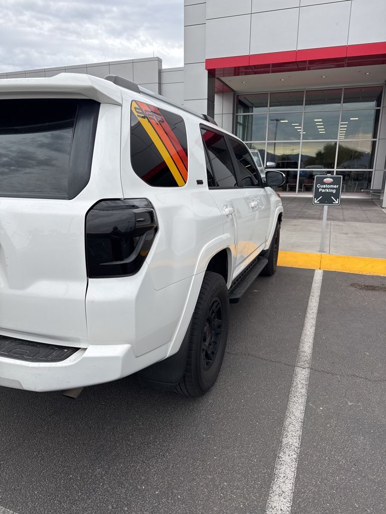 Thumbnail: 2022 Toyota 4Runner - 5
