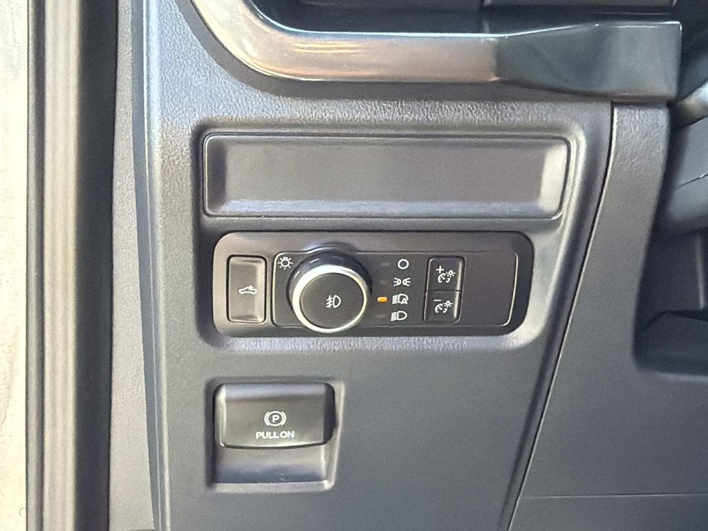 Used 2022 Ford F-150 XL 4D SuperCrew