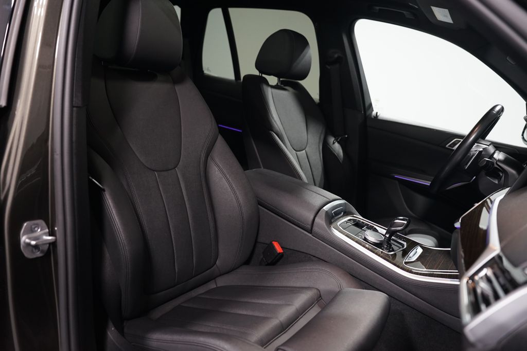 Thumbnail: 2021 BMW X5 - 29