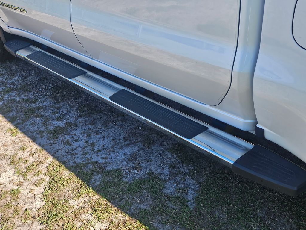 2022 GMC Sierra 1500 SLT White at Bob Mills Chevrolet