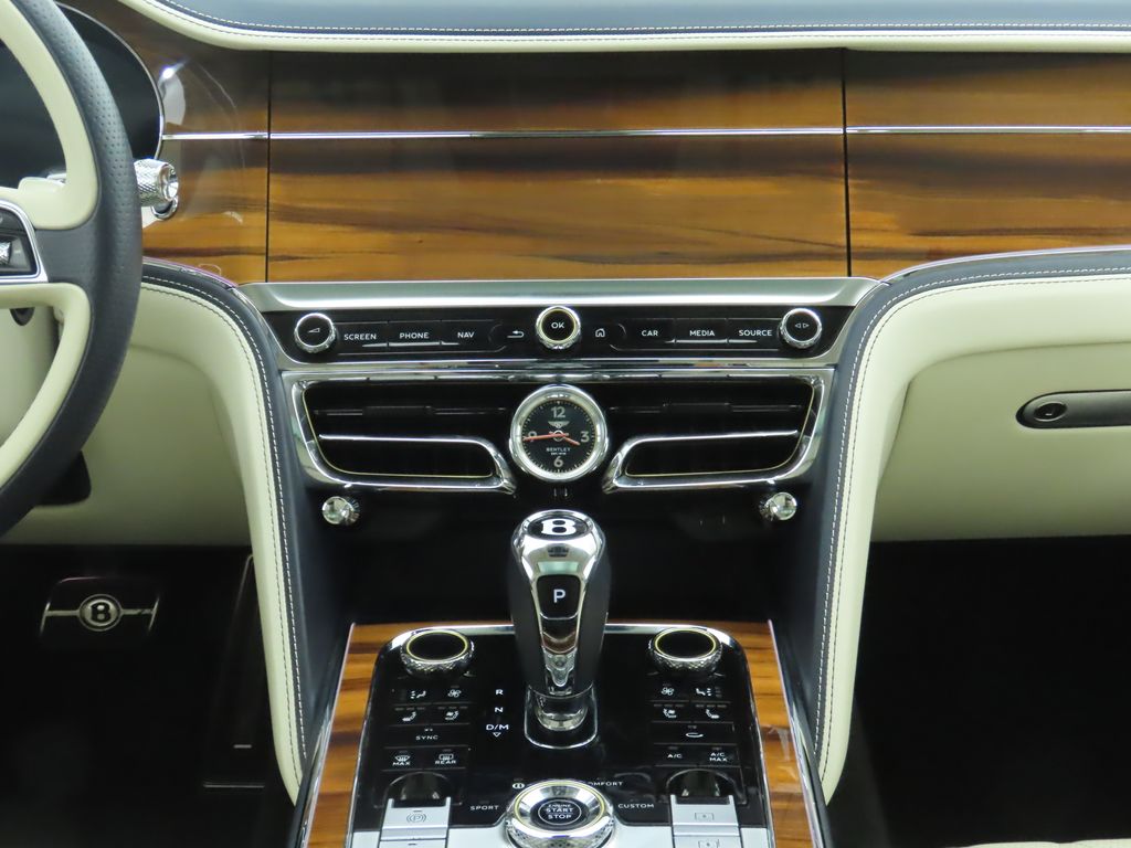Thumbnail: 2020 Bentley Flying Spur - 14
