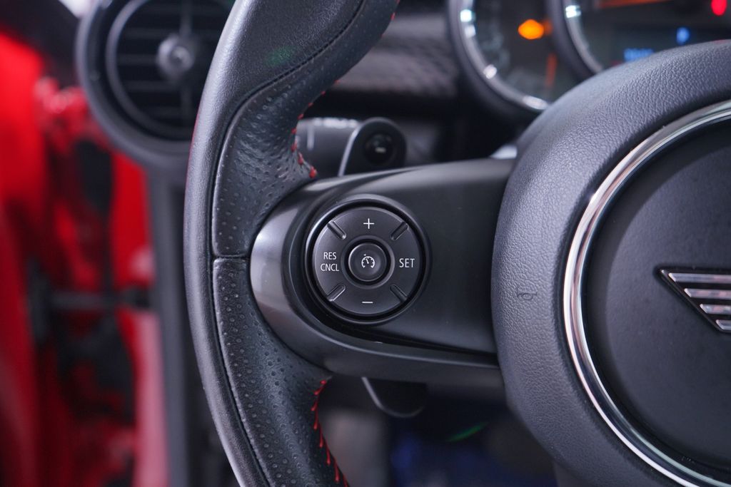 Thumbnail: 2019 MINI Cooper - 16