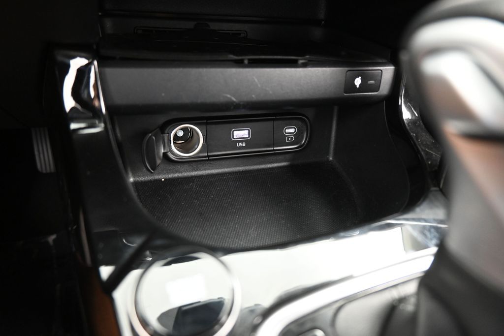 Used 2024 Gravity Gray Kia EX image 27