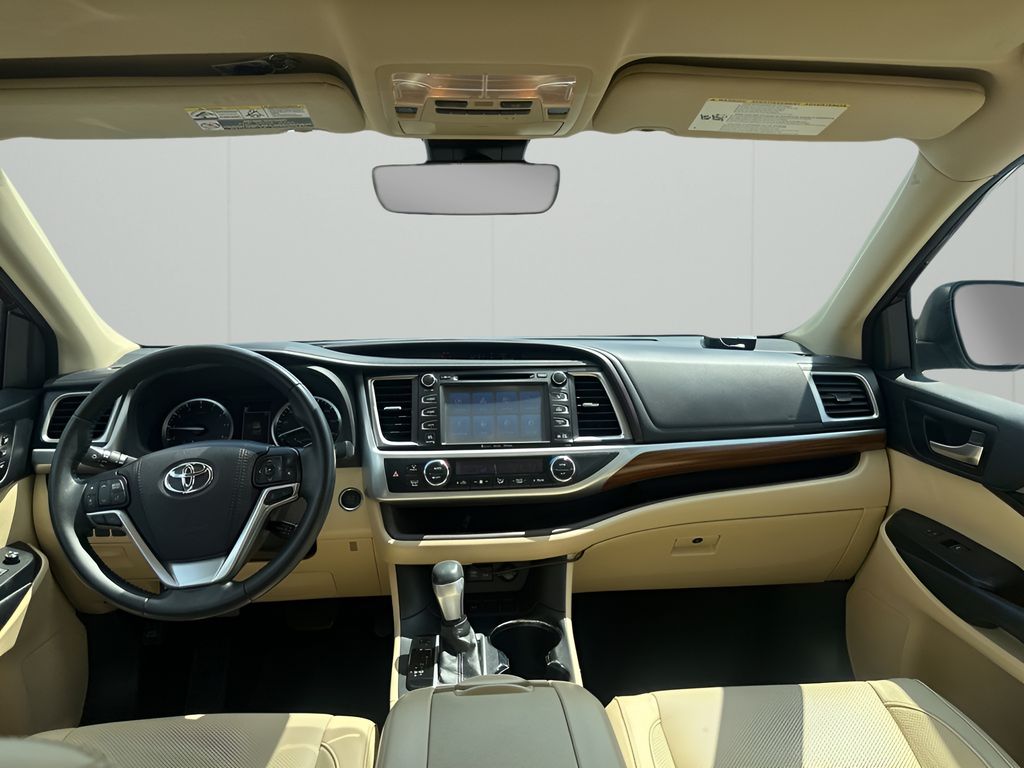 Used Car 2018 Toyota Highlander  Limited For Sale Under $30,000 In Austin, Texas