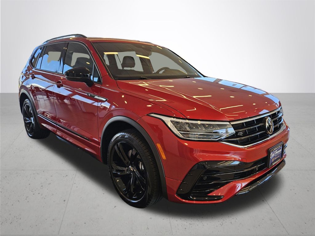 2024 Volkswagen Tiguan 2.0T SE R-Line Black