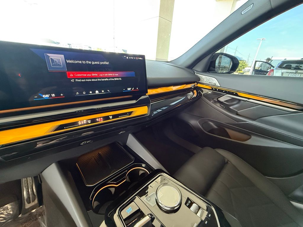 Thumbnail: 2024 BMW i5 - 11