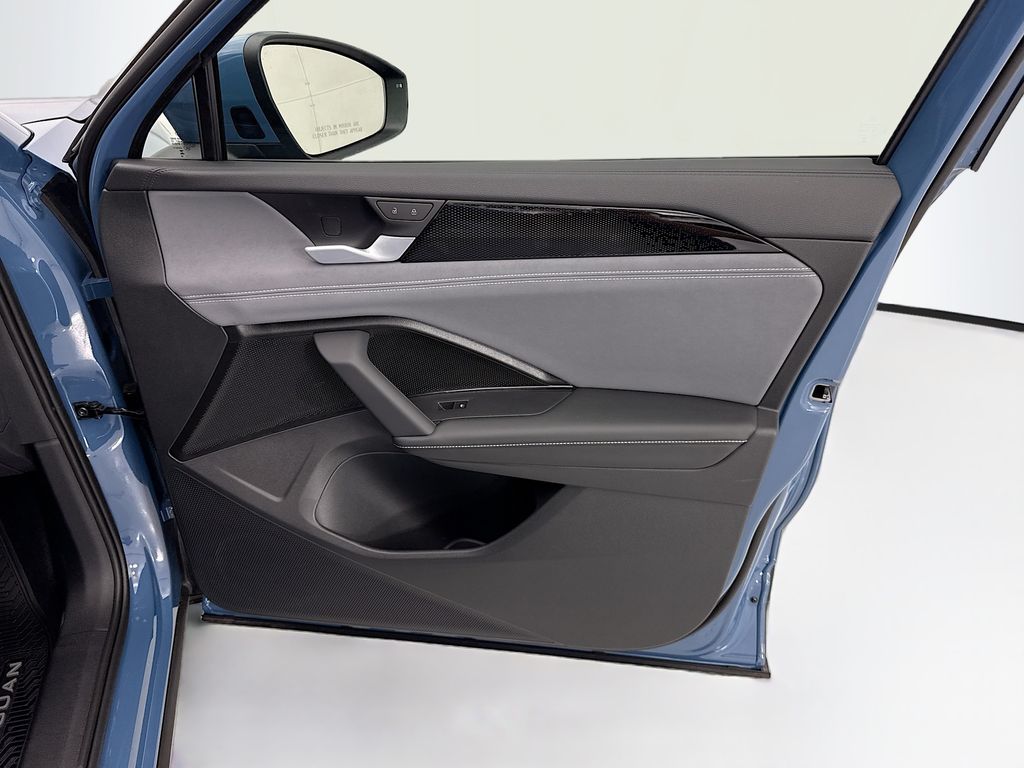 Thumbnail: 2026 Volkswagen Tiguan - 23