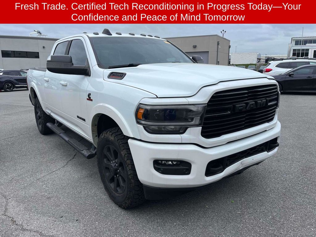 Bright White Clearcoat 2022 RAM 2500 Laramie Crew Cab 4WD Pickup Truck Four-Wheel Drive 6-Speed Automatic