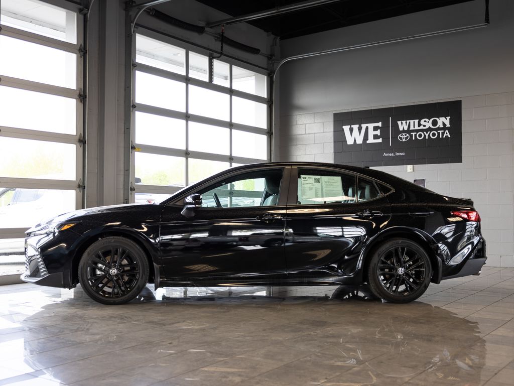 Midnight Black Metallic 2025 Toyota Camry SE FWD Sedan Front-Wheel Drive Continuously Variable Transmission