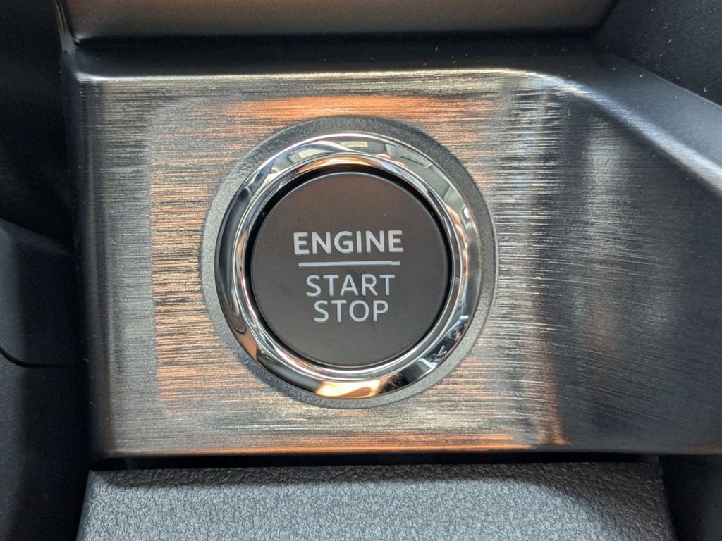 2025 Ford F-250 Super Duty Lariat