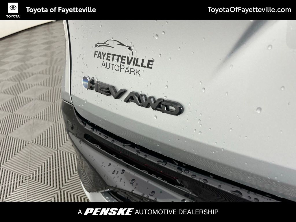 2025 Toyota Sienna XSE 16