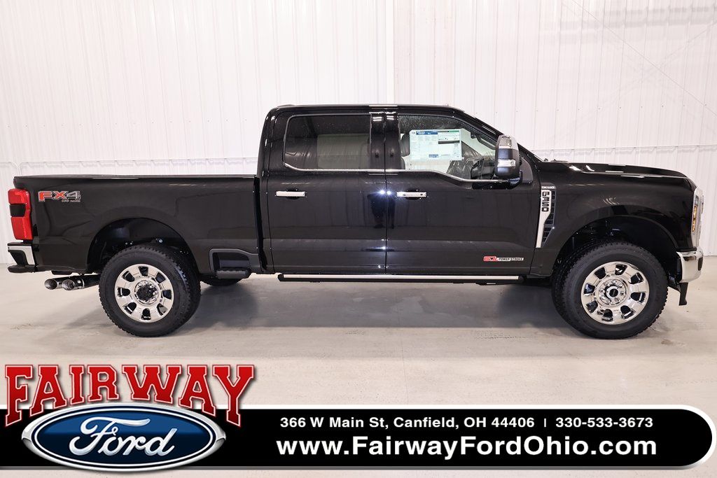 Agate Black 2026 Ford F-350 Super Duty King Ranch Crew Cab 4WD Pickup Truck Four-Wheel Drive Automatic