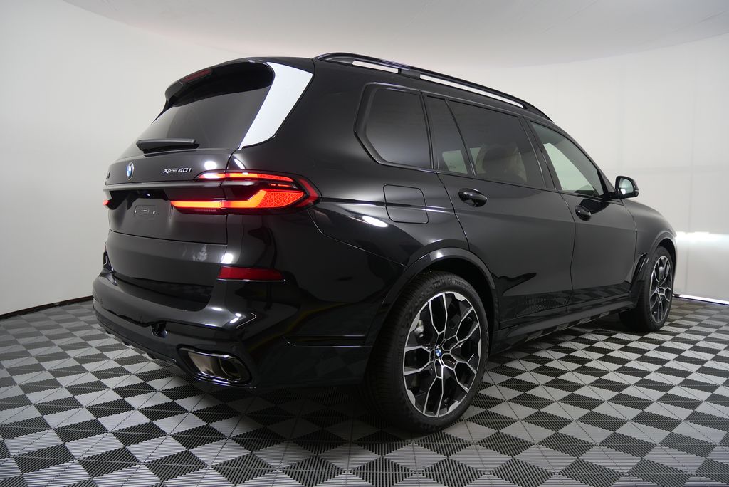2026 BMW X7 xDrive40i 3