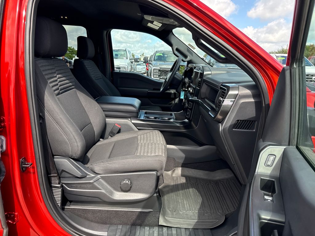 2023 Hot Pepper Red Metallic Tinted Clearcoat Ford F-150 STX RWD Truck