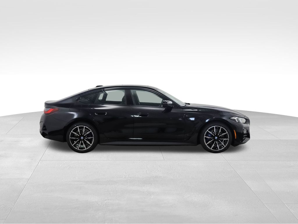 2025 BMW i4 xDrive40 6