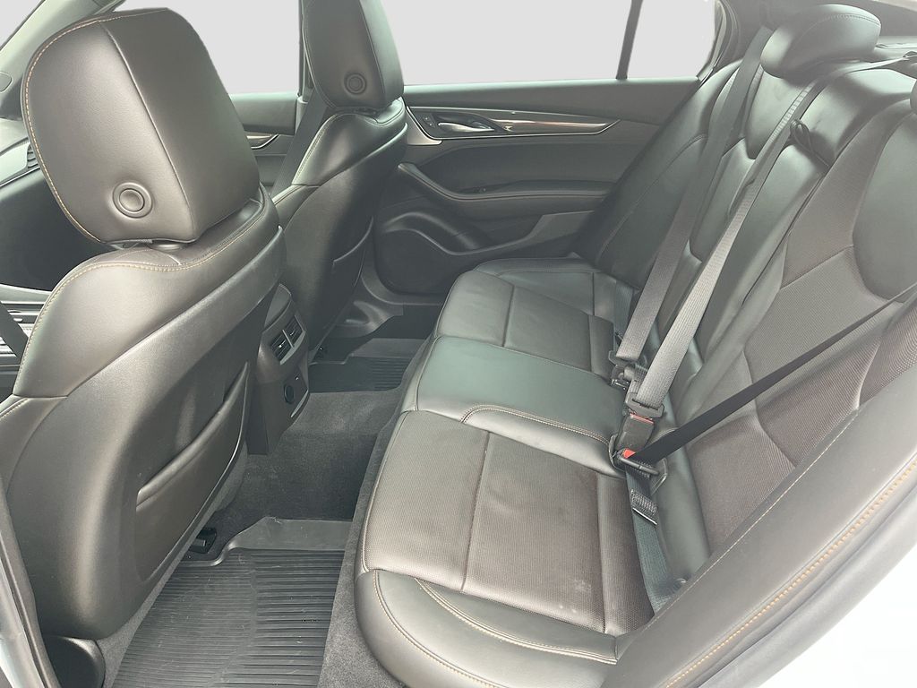 Used 2024 White Cadillac V-Series image 25