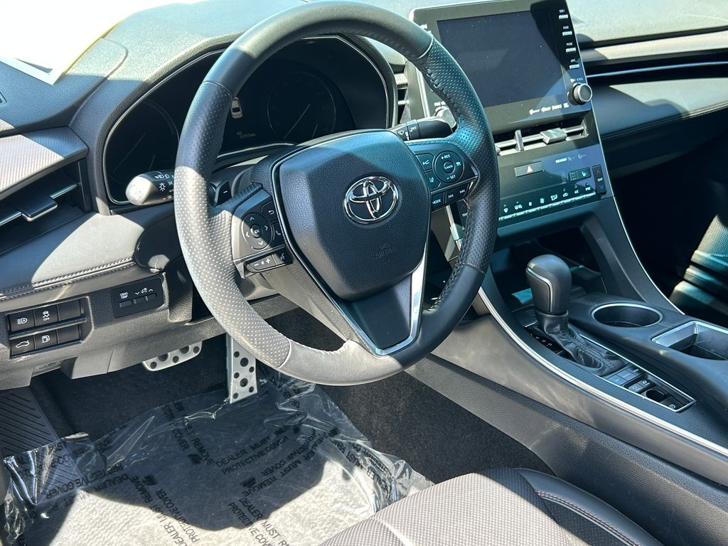 Thumbnail: 2019 Toyota Avalon - 13