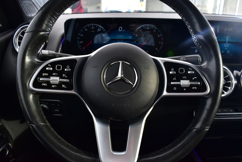 Thumbnail: 2022 Mercedes-Benz GLB - 15