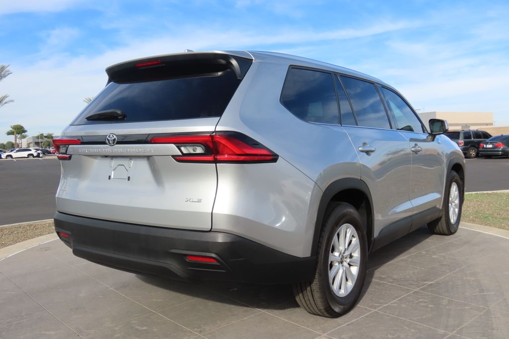 Thumbnail: 2024 Toyota Grand Highlander - 5
