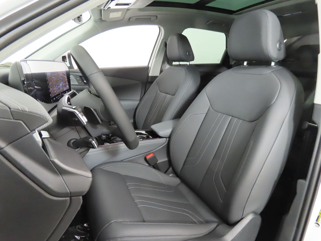 Thumbnail: 2026 Audi Q3 - 32