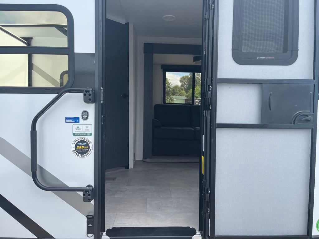2026 Prime Time Tracer 255DS Travel Trailer