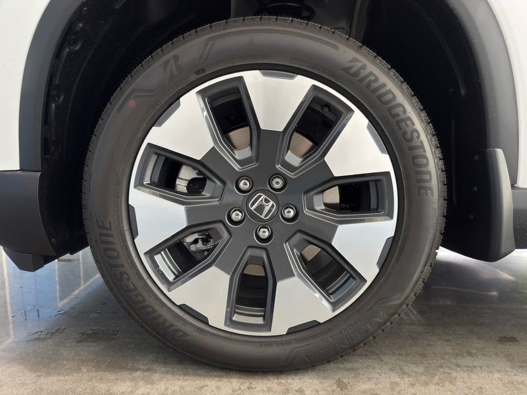 2026 Honda Pilot Elite White at AutoSavvy Houston Southwest