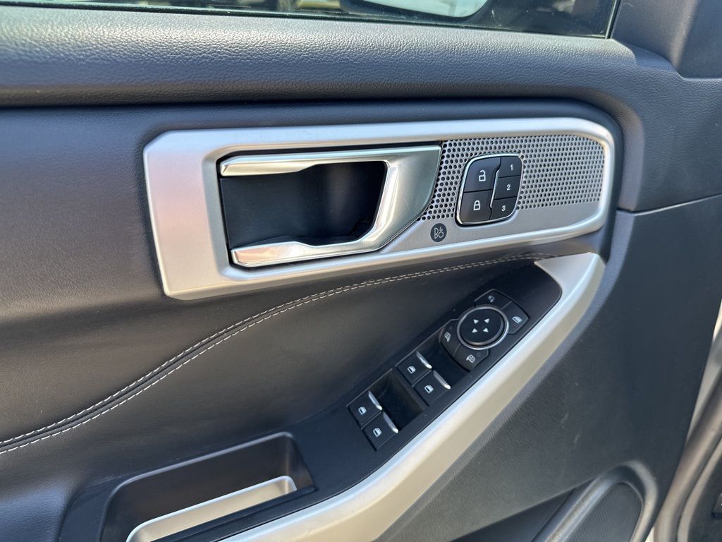 Used Car 2021 Ford Explorer  Limited For Sale Under $25,000 In Austin, Texas