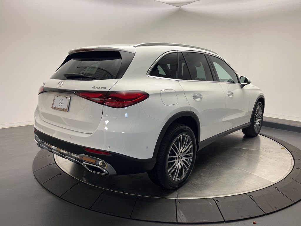 Thumbnail: 2026 Mercedes-Benz GLC - 7