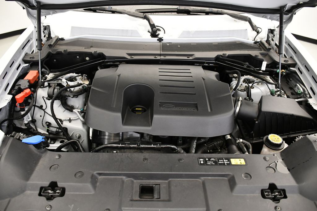 Thumbnail: 2023 Land Rover Defender - 9