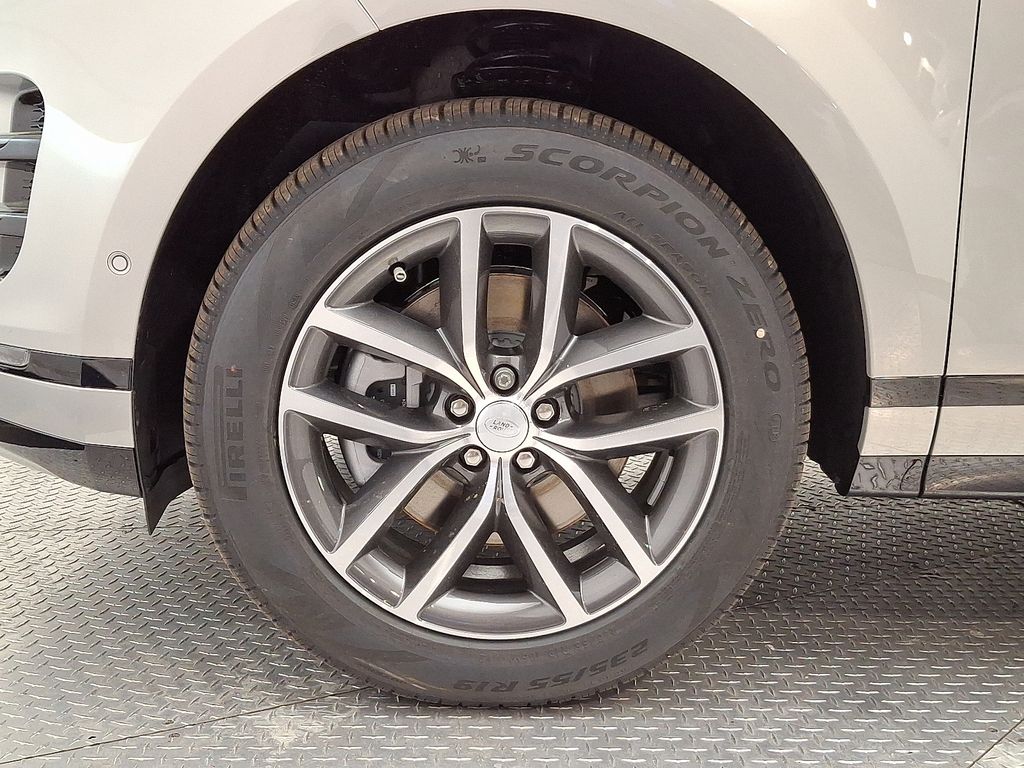 2026 Land Rover Range Rover Evoque Dynamic 5