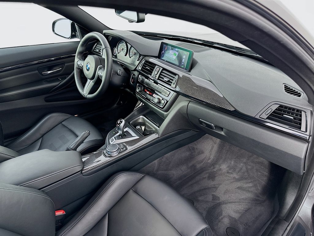 Thumbnail: 2015 BMW M4 - 29