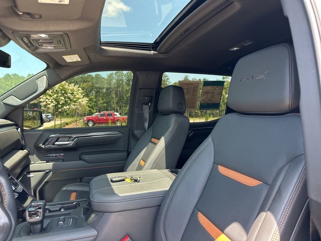 2025 Onyx Black GMC Sierra 1500 AT4 4X4 Truck
