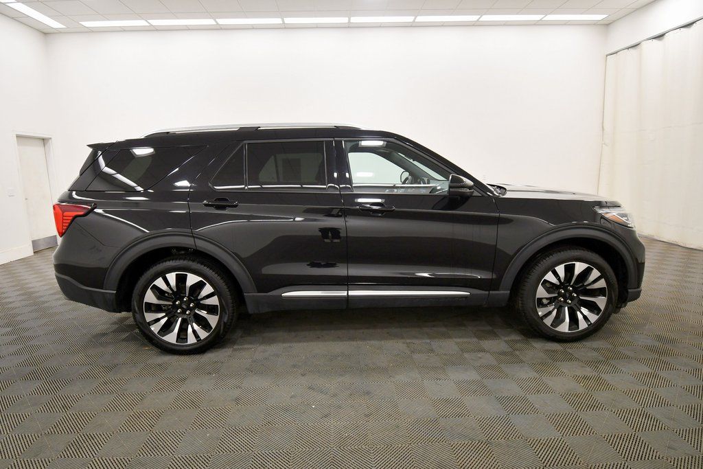 Used 2025 Ford Explorer SUV
