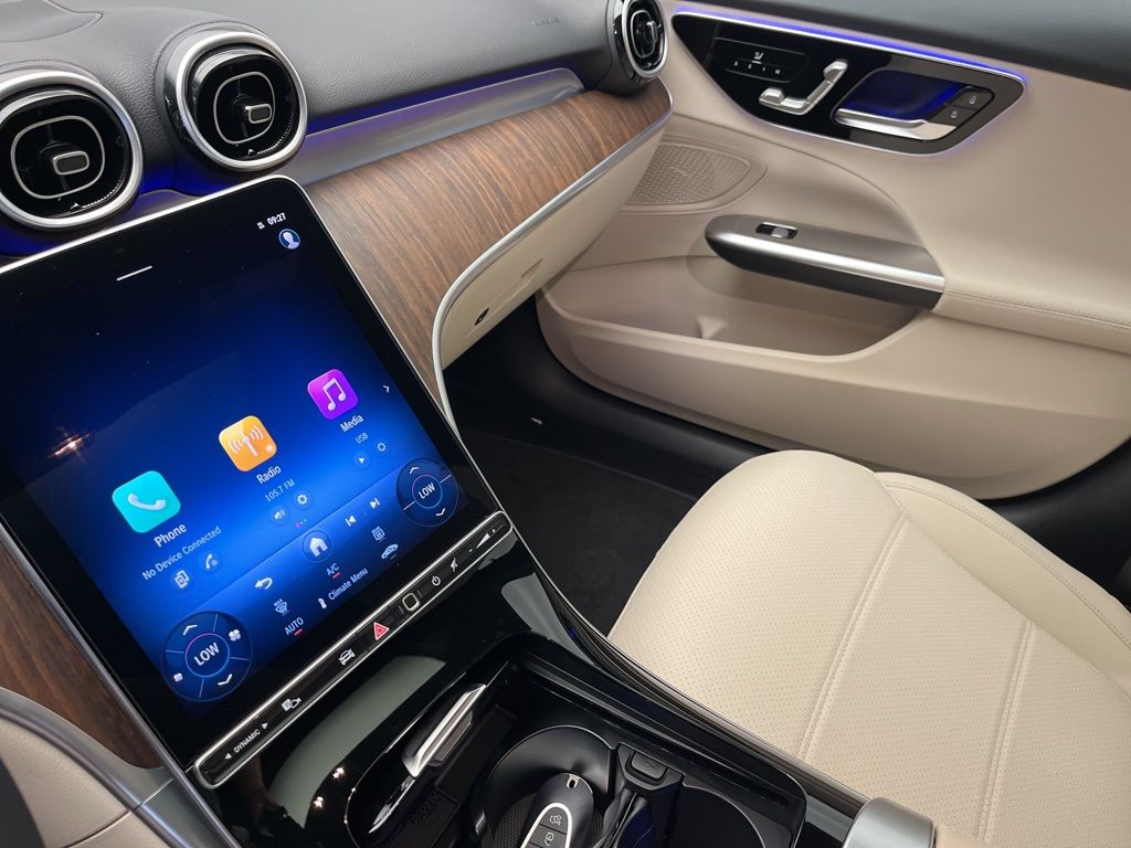 Thumbnail: 2025 Mercedes-Benz C-Class - 20
