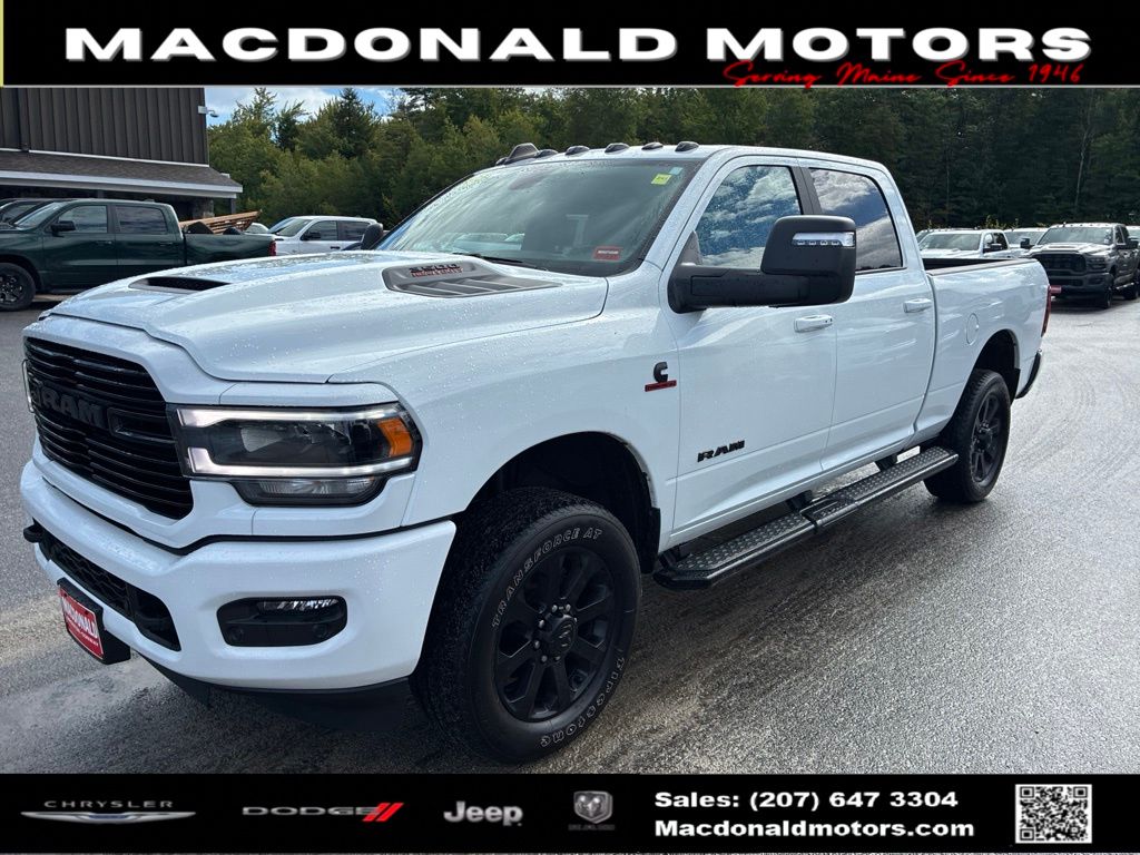 2024 RAM 3500 Laramie Crew Cab 4WD
