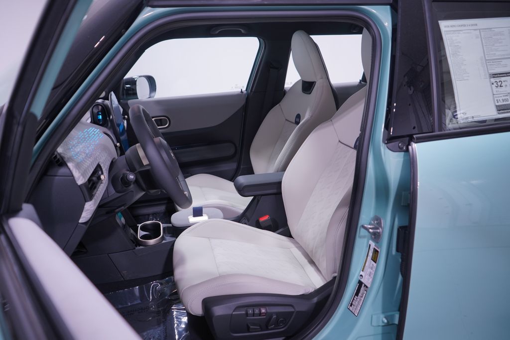 Thumbnail: 2026 MINI Cooper - 7