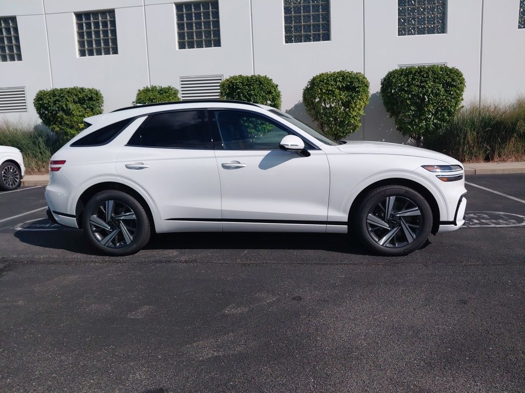 Thumbnail: 2026 Genesis GV70 - 8