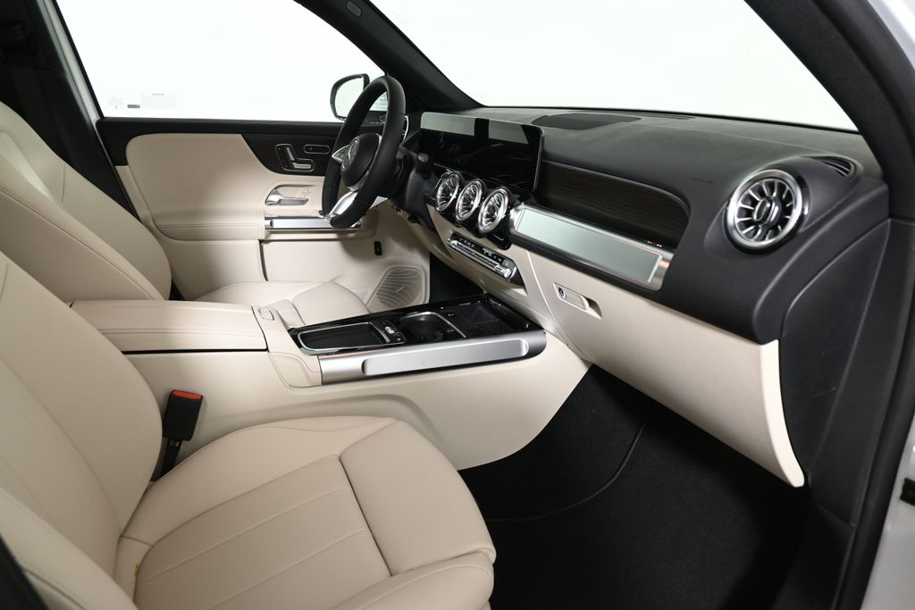 Thumbnail: 2026 Mercedes-Benz GLB - 22